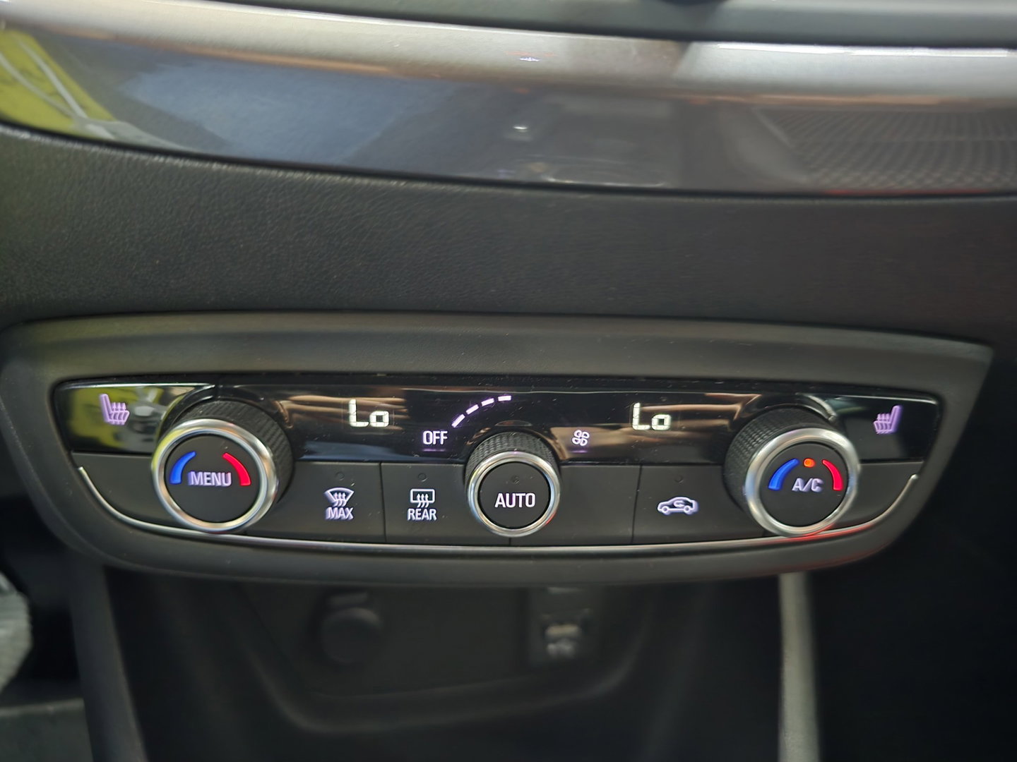 Opel Crossland X 1.2 Turbo Innovation PDC Navi Clima Cruise 360 17"LM