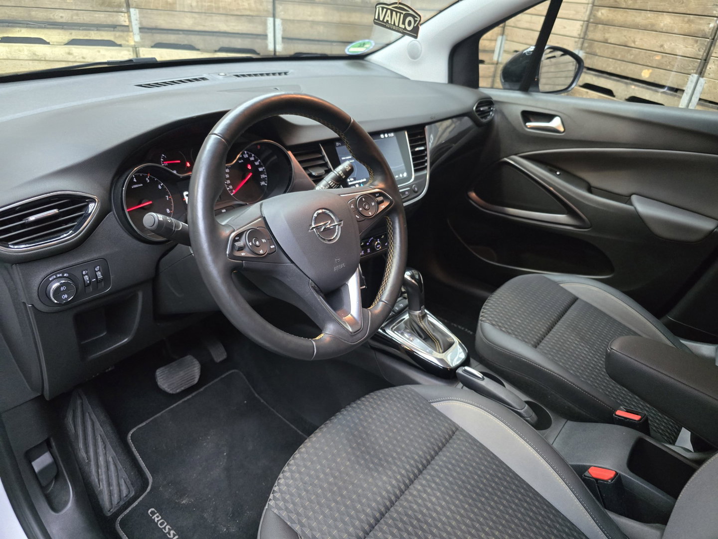 Opel Crossland X 1.2 Turbo Innovation PDC Navi Clima Cruise 360 17"LM