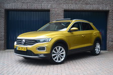Volkswagen T-Roc - 1.0 TSI Style Sport | Panoramadak | Led | Trekhaak | Clima | Adaptive Cruise