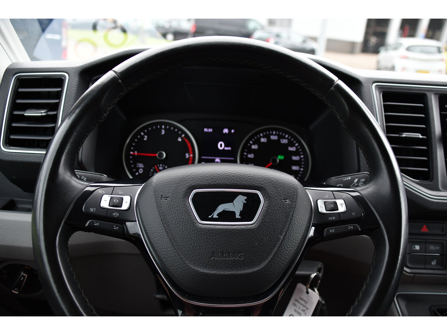 MAN TGE 3.180 35 2.0 L3H3 Black Edition Full Options! Adaptieve Cruise, Camera, Carplay, LED, Dodehoek, 177pk, Trekhaak, Clima, Stoelverwarming, Automaat, Uniek!