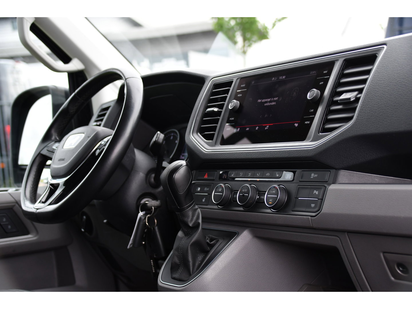 MAN TGE 3.180 35 2.0 L3H3 Black Edition Full Options! Adaptieve Cruise, Camera, Carplay, LED, Dodehoek, 177pk, Trekhaak, Clima, Stoelverwarming, Automaat, Uniek!