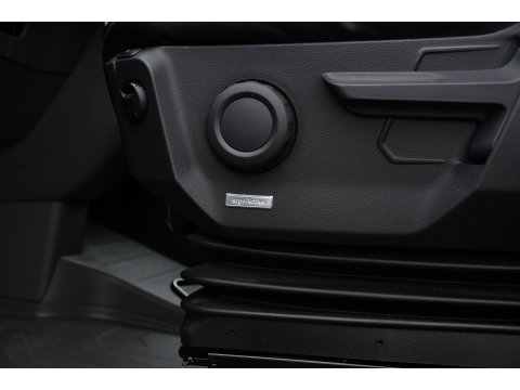 MAN TGE 3.180 35 2.0 L3H3 Black Edition Full Options! Adaptieve Cruise, Camera, Carplay, LED, Dodehoek, 177pk, Trekhaak, Clima, Stoelverwarming, Automaat, Uniek!