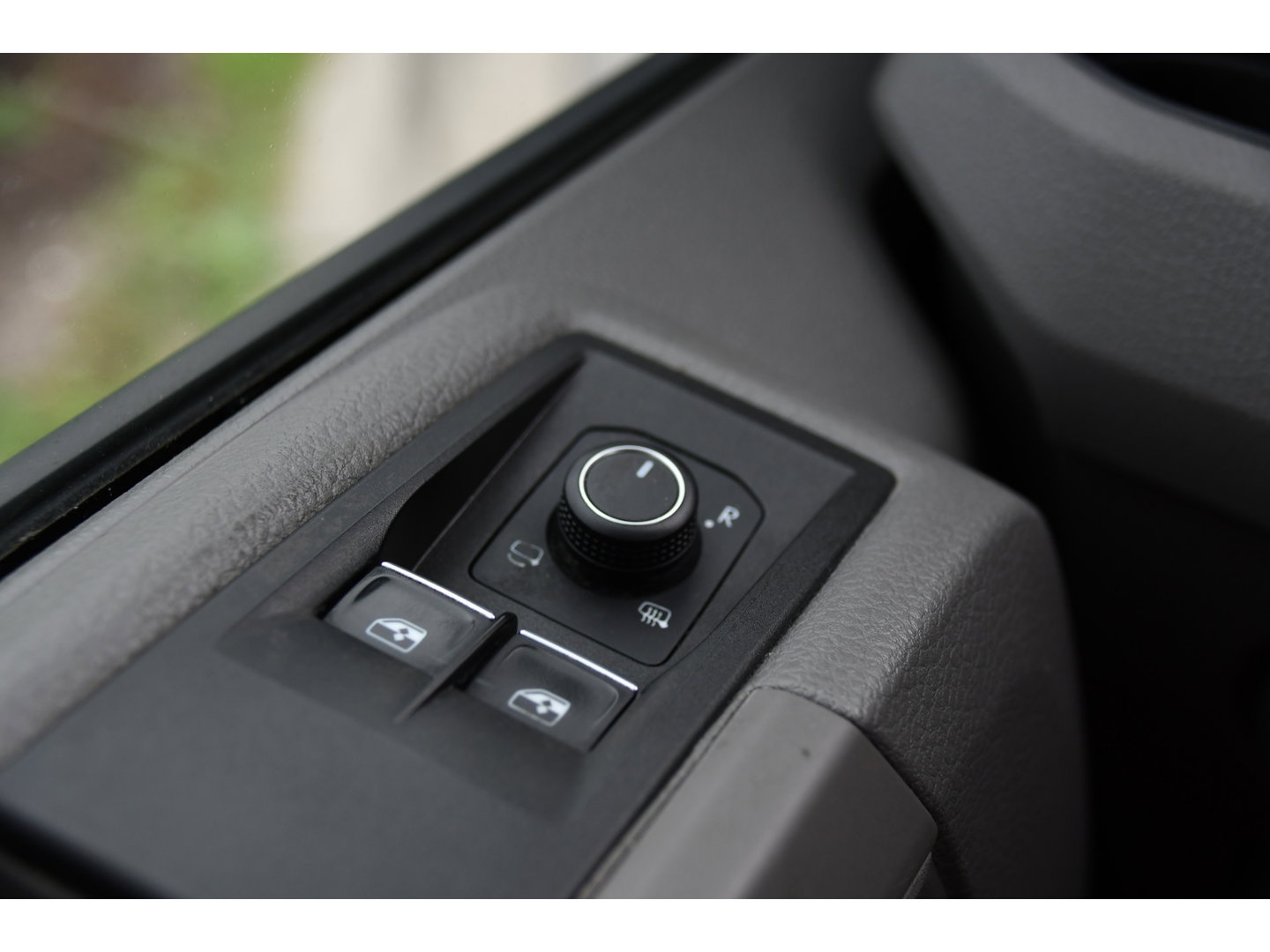 MAN TGE 3.180 35 2.0 L3H3 Black Edition Full Options! Adaptieve Cruise, Camera, Carplay, LED, Dodehoek, 177pk, Trekhaak, Clima, Stoelverwarming, Automaat, Uniek!