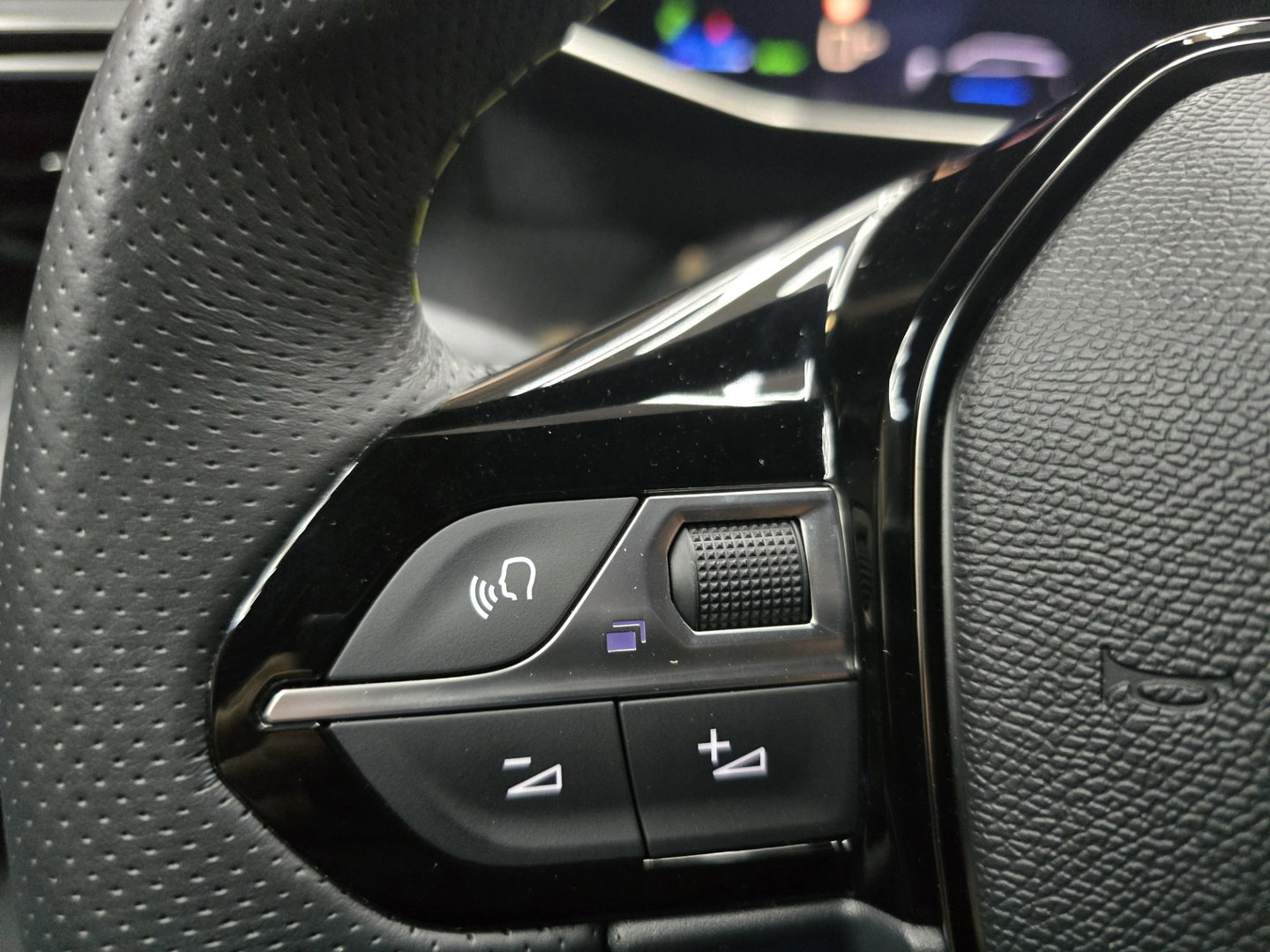 Peugeot e-2008 EV GT Avantage 54 kWh Full Led Navi Sfeer LM