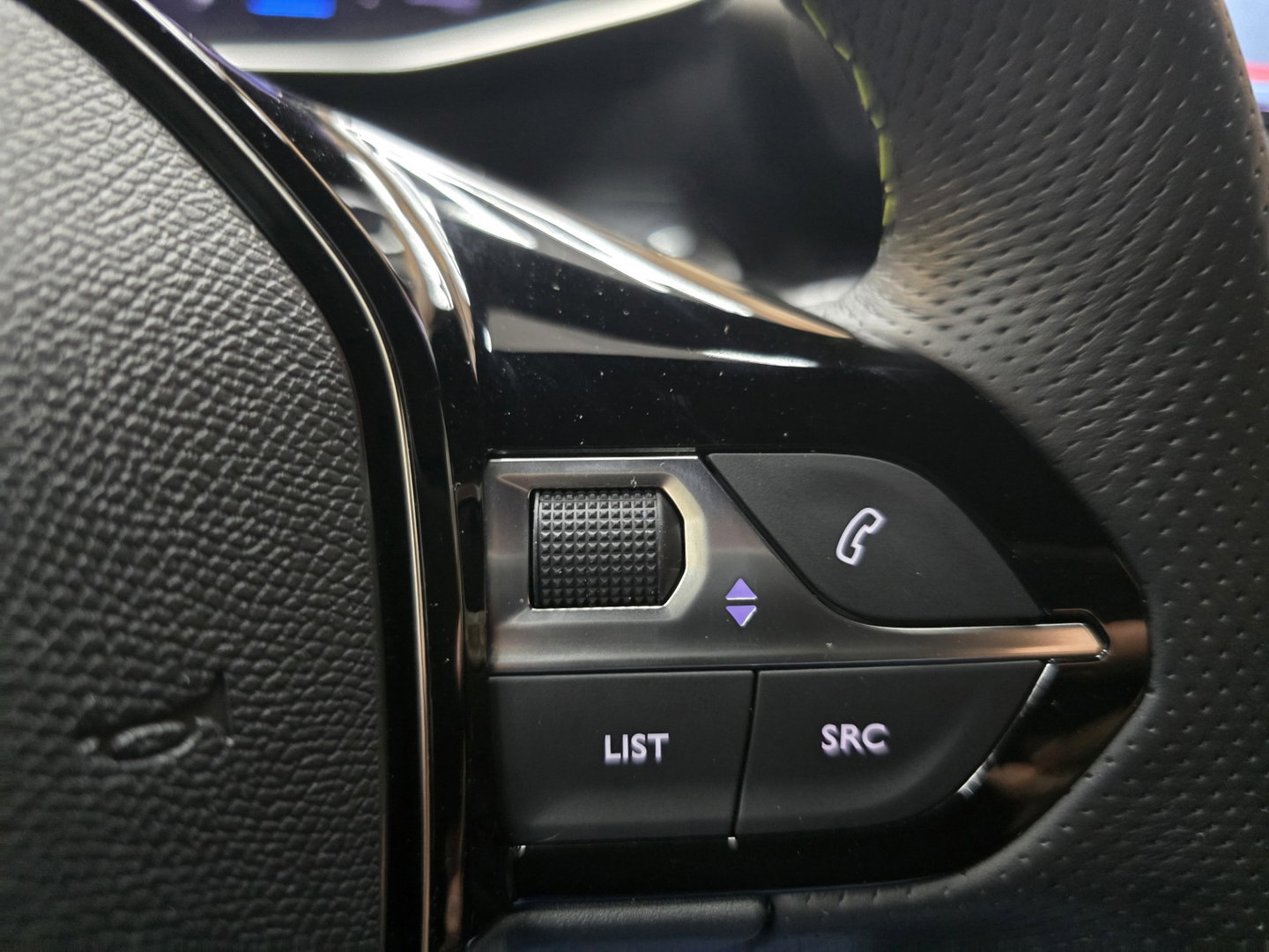 Peugeot e-2008 EV GT Avantage 54 kWh Full Led Navi Sfeer LM