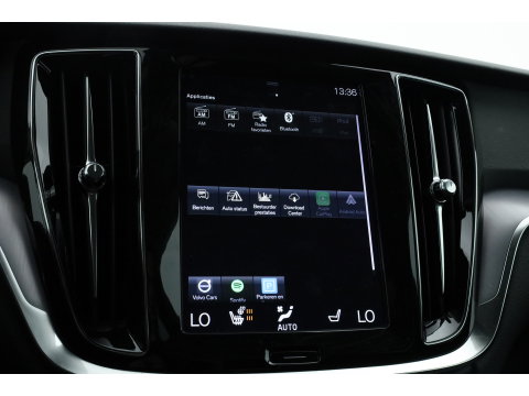 Volvo V60 2.0 T5 Momentum | Trekhaak | Leer | Adap. Cruise | Blis | standkachel | Stoel + stuurverw. |