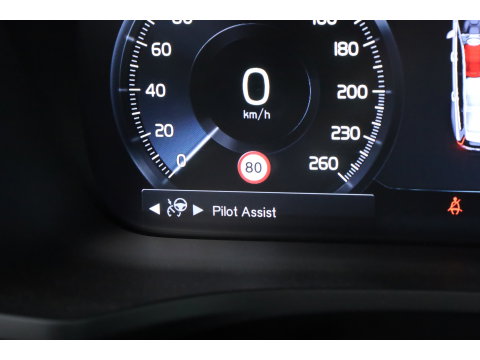 Volvo V60 2.0 T5 Momentum | Trekhaak | Leer | Adap. Cruise | Blis | standkachel | Stoel + stuurverw. |