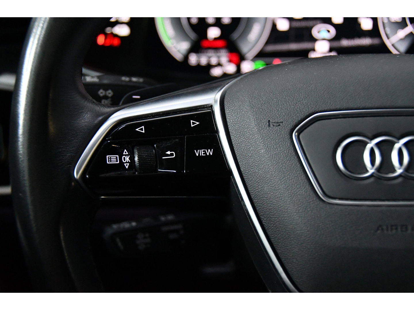 Audi A6 Avant 50 TFSIe quattro S-line, Pano, HUD, Full options