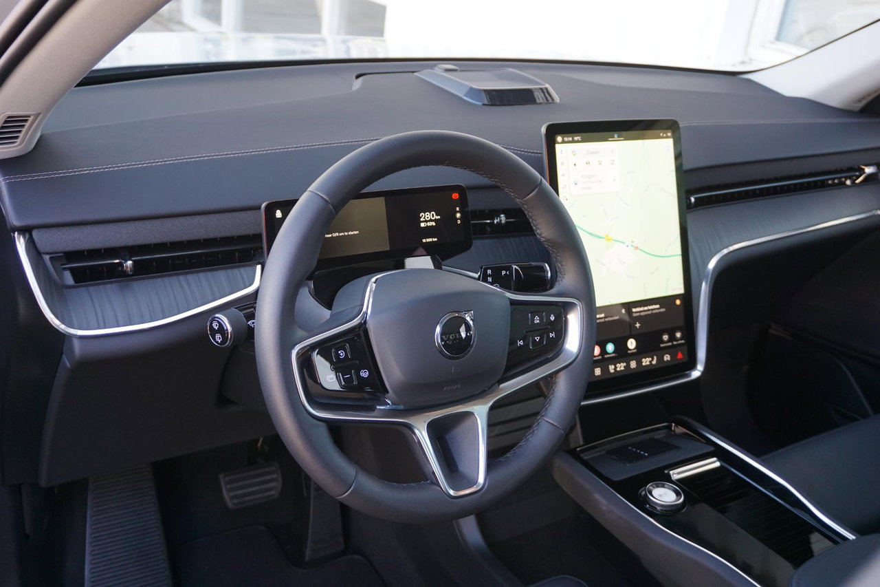 Volvo EX90