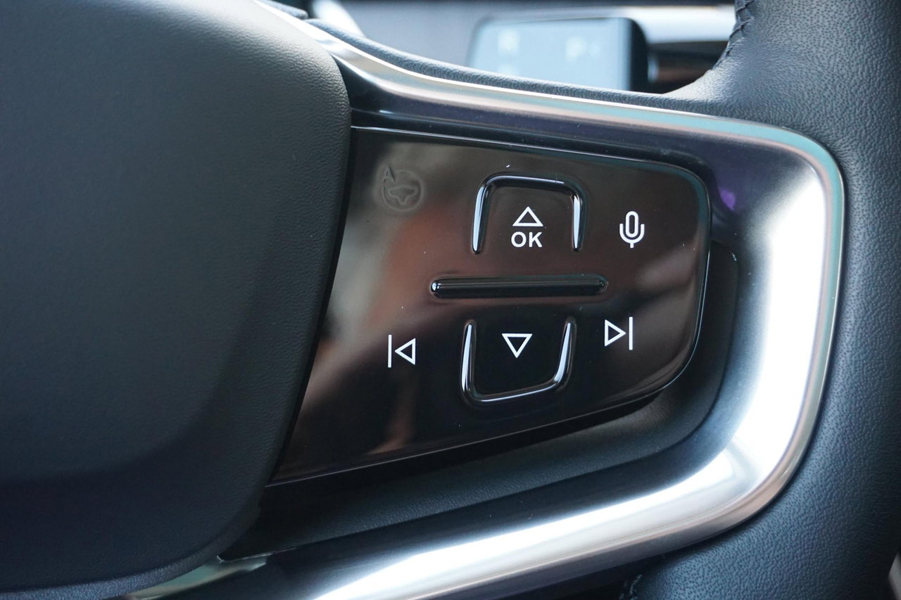Volvo EX90