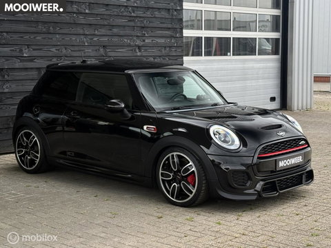 MINI Cooper Mini 2.0 John Works Chili | Remus | KW V3 | 305 PK