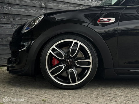 MINI Cooper Mini 2.0 John Works Chili | Remus | KW V3 | 305 PK