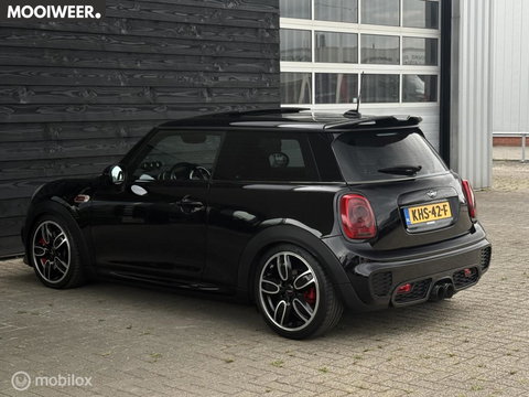 MINI Cooper Mini 2.0 John Works Chili | Remus | KW V3 | 305 PK