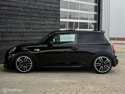 MINI Cooper Mini 2.0 John Works Chili | Remus | KW V3 | 305 PK