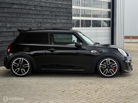 MINI Cooper Mini 2.0 John Works Chili | Remus | KW V3 | 305 PK
