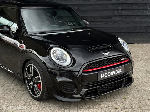 MINI Cooper Mini 2.0 John Works Chili | Remus | KW V3 | 305 PK