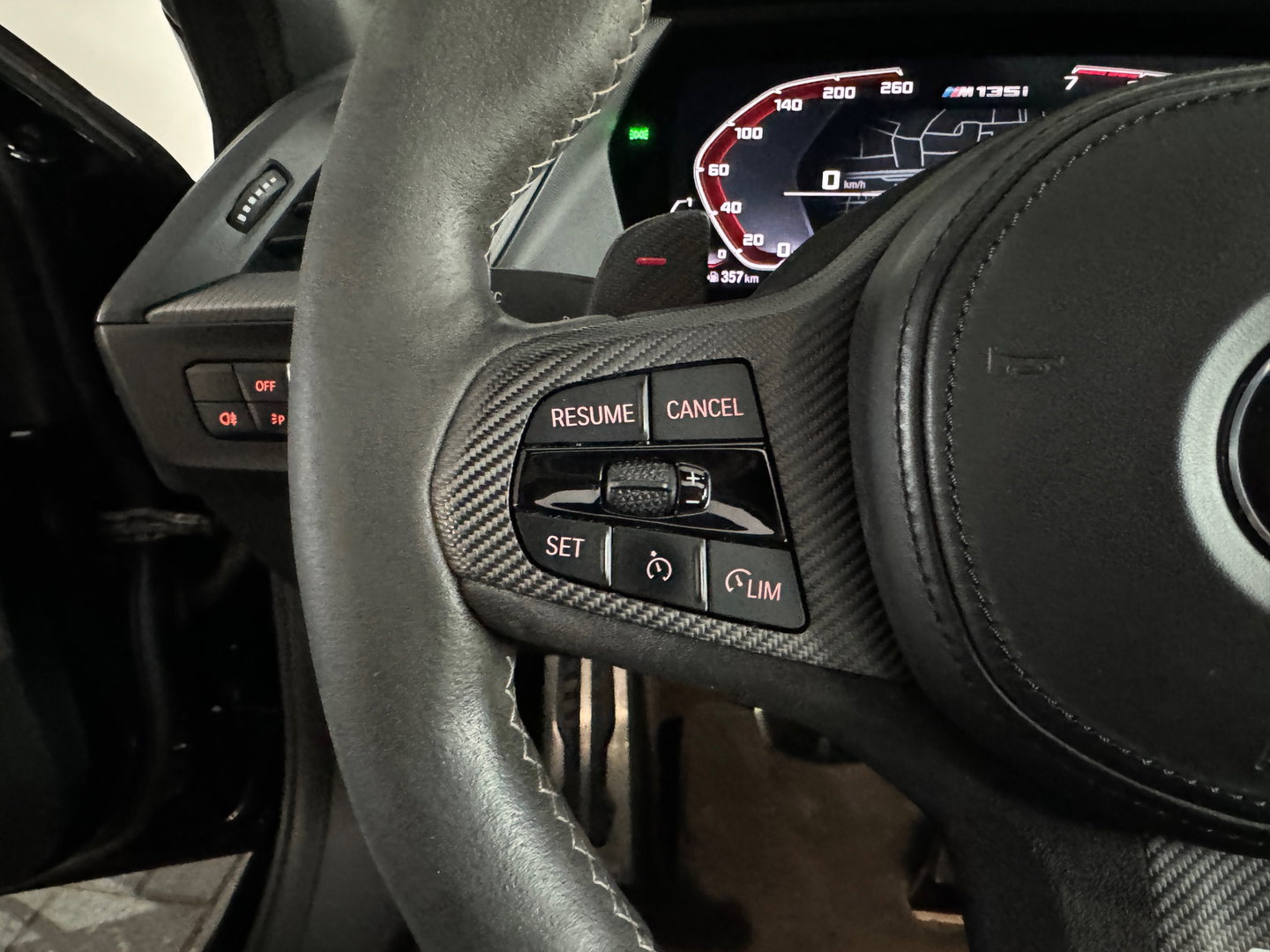 BMW 1-serie M135i xDrive High Executive Pano|Leer|HuD|HK|BTW