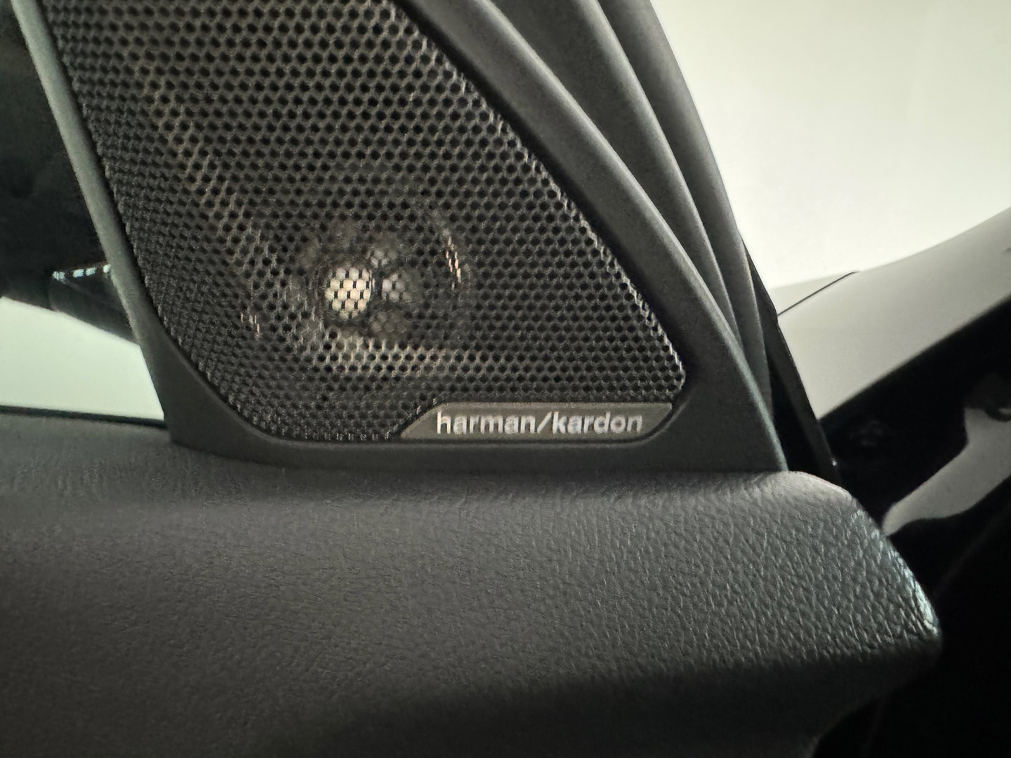 BMW 1-serie M135i xDrive High Executive Pano|Leer|HuD|HK|BTW