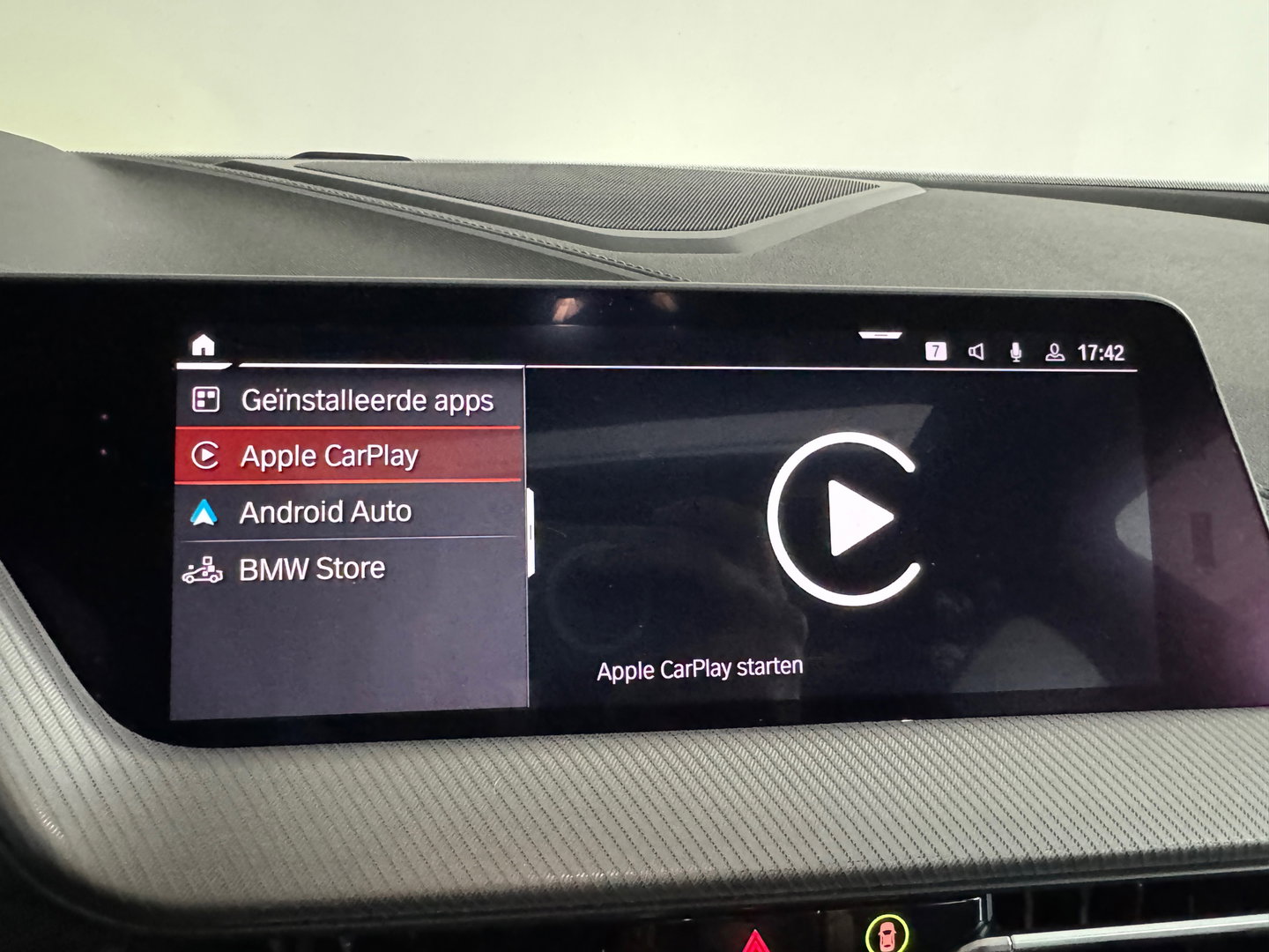 BMW 1-serie M135i xDrive High Executive Pano|Leer|HuD|HK|BTW