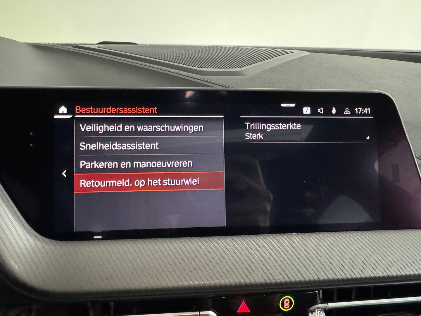 BMW 1-serie M135i xDrive High Executive Pano|Leer|HuD|HK|BTW
