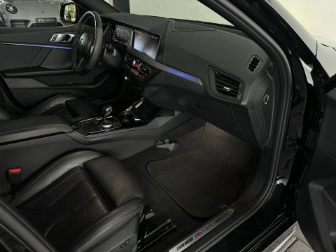 BMW 1-serie M135i xDrive High Executive Pano|Leer|HuD|HK|BTW
