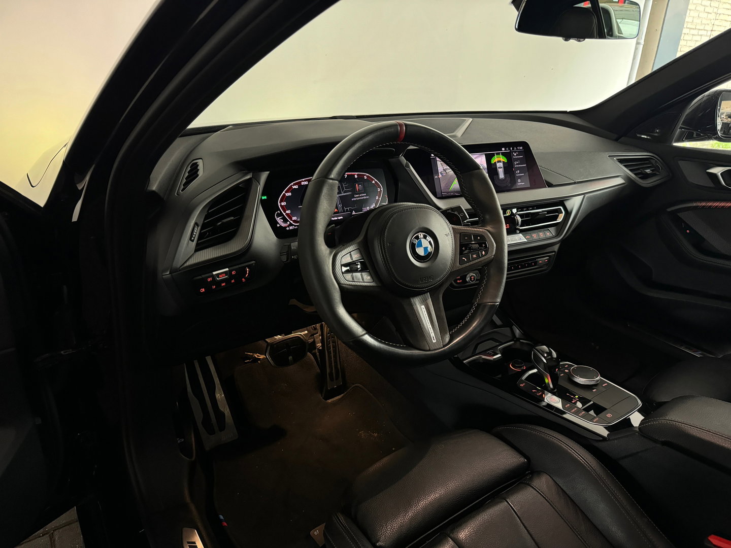 BMW 1-serie M135i xDrive High Executive Pano|Leer|HuD|HK|BTW