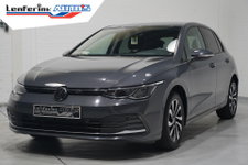 Volkswagen Golf - 2.0 TDI Life Navi PDC v+a Stoel-/stuurverwarming Apple Carplay Adaptive cruise