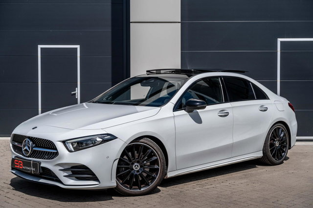 Mercedes-Benz A-Klasse - 220 AMG Memory|Sfeer|Burmester|Pano|BOMVOL