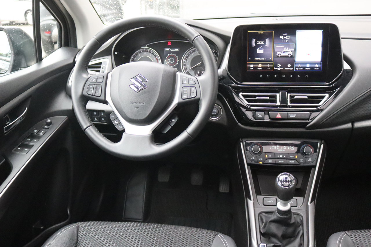 Suzuki S-Cross