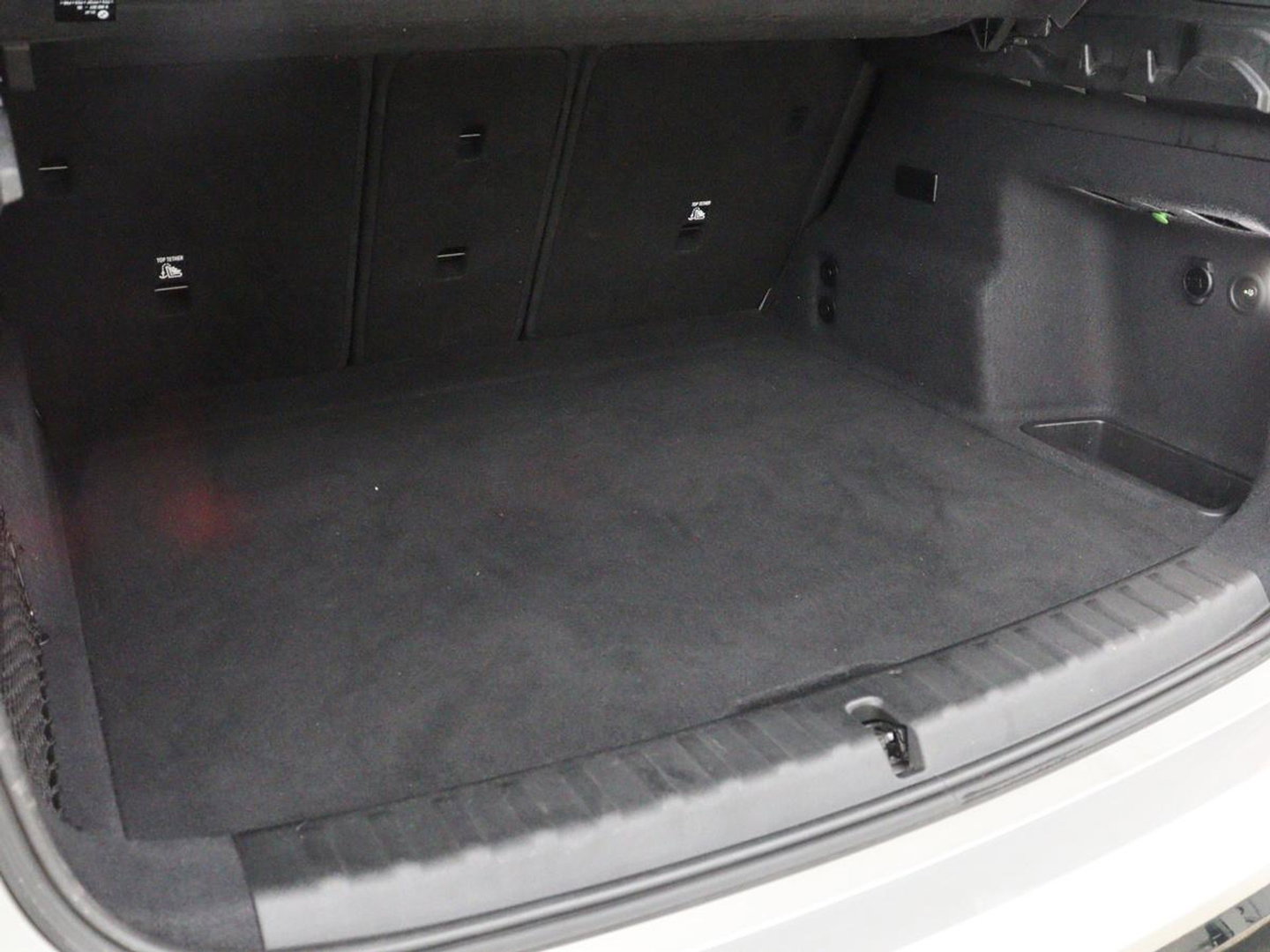 BMW X1 xDrive25e M Sport | SOH 93% | Head-Up | 360 Camera | Stoelverwarming | Trekhaak | Adaptive cruise | Leder/Alcantara | Keyless | Carplay | Side Assist | Adaptief LED | Sportstoelen | PHEV | Plug In
