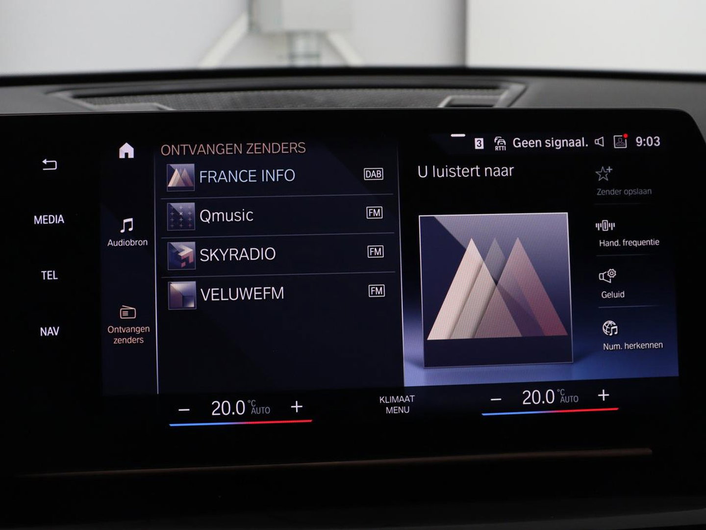 BMW X1 xDrive25e M Sport | SOH 93% | Head-Up | 360 Camera | Stoelverwarming | Trekhaak | Adaptive cruise | Leder/Alcantara | Keyless | Carplay | Side Assist | Adaptief LED | Sportstoelen | PHEV | Plug In