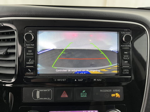 Mitsubishi Outlander 2.0 PHEV Business Edition Aut. *LEATHER-MICROFIBRE | NAVI-FULLMAP | CAMERA | KEYLESS | HEATED-SPORTSEATS | PRIVACY-GLASS | SHIFTPADDLES | ECC | PDC | CRUISE | TOWBAR | 16''ALU*