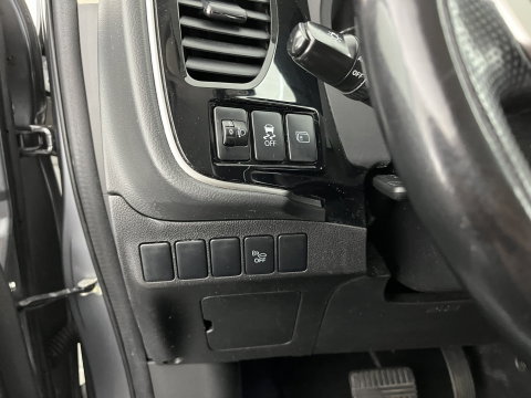 Mitsubishi Outlander 2.0 PHEV Business Edition Aut. *LEATHER-MICROFIBRE | NAVI-FULLMAP | CAMERA | KEYLESS | HEATED-SPORTSEATS | PRIVACY-GLASS | SHIFTPADDLES | ECC | PDC | CRUISE | TOWBAR | 16''ALU*