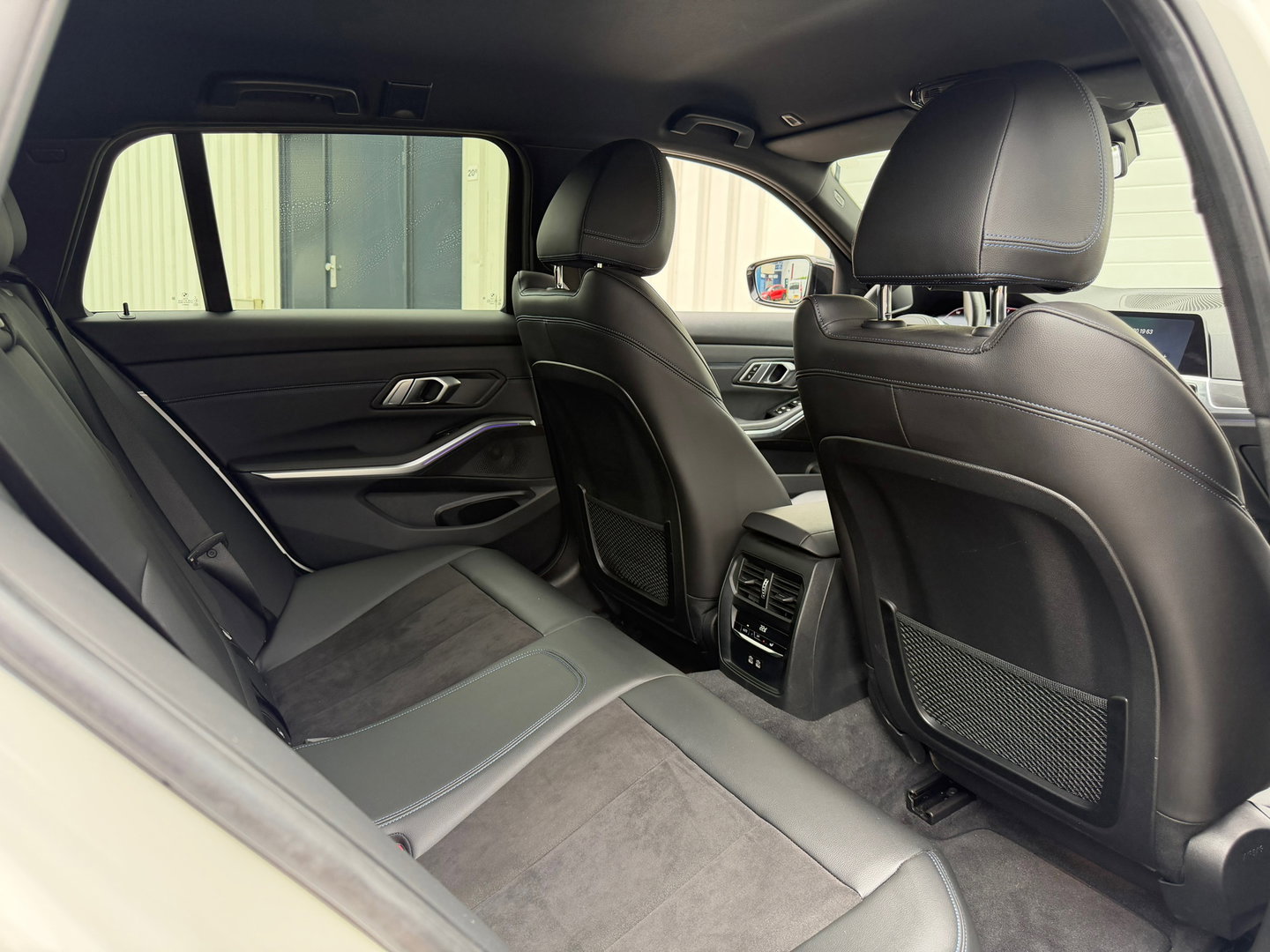 BMW 3 Serie Touring 320e xDrive M-Sport High Exe 205PK|ACC|Keyless|Carplay|Laser-Lights|Camera|