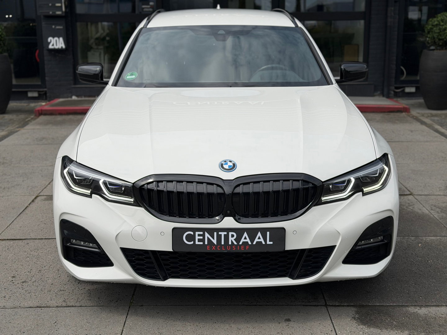 BMW 3 Serie Touring 320e xDrive M-Sport High Exe 205PK|ACC|Keyless|Carplay|Laser-Lights|Camera|
