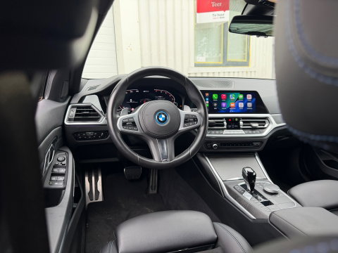 BMW 3 Serie Touring 320e xDrive M-Sport High Exe 205PK|ACC|Keyless|Carplay|Laser-Lights|Camera|