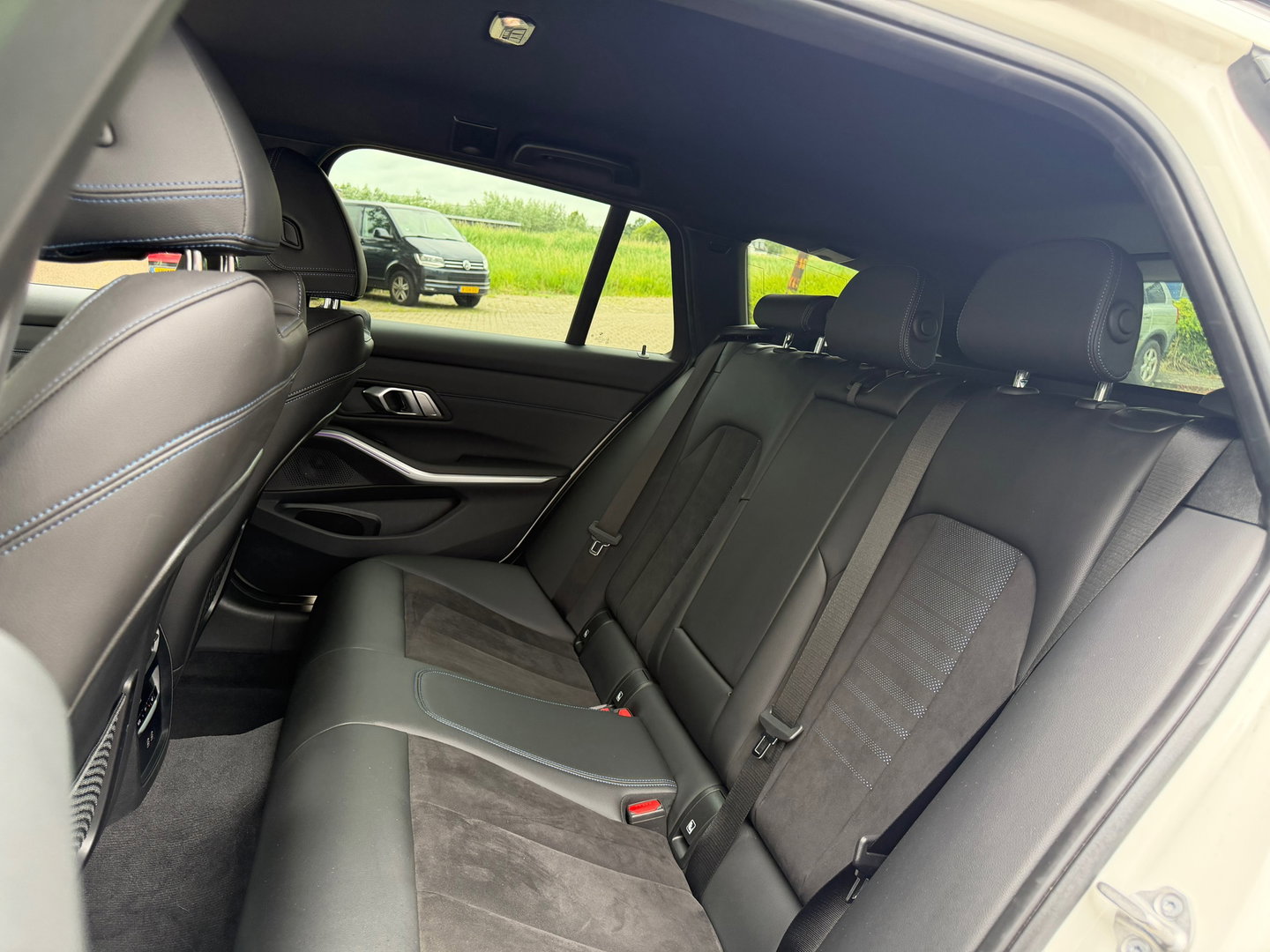 BMW 3 Serie Touring 320e xDrive M-Sport High Exe 205PK|ACC|Keyless|Carplay|Laser-Lights|Camera|
