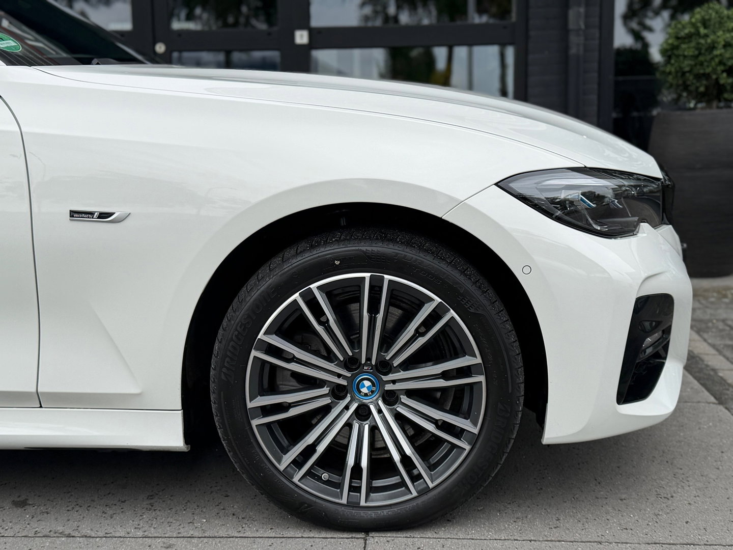 BMW 3 Serie Touring 320e xDrive M-Sport High Exe 205PK|ACC|Keyless|Carplay|Laser-Lights|Camera|