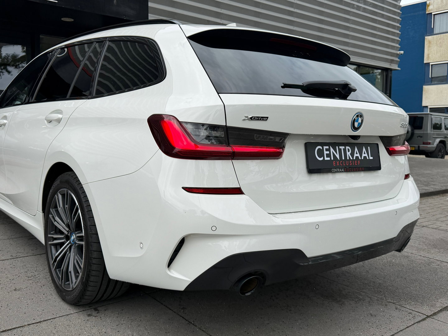 BMW 3 Serie Touring 320e xDrive M-Sport High Exe 205PK|ACC|Keyless|Carplay|Laser-Lights|Camera|