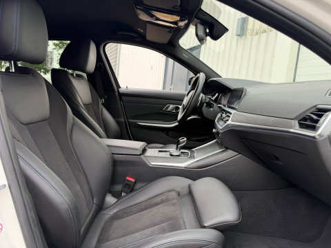 BMW 3 Serie Touring 320e xDrive M-Sport High Exe 205PK|ACC|Keyless|Carplay|Laser-Lights|Camera|