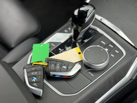 BMW 3 Serie Touring 320e xDrive M-Sport High Exe 205PK|ACC|Keyless|Carplay|Laser-Lights|Camera|
