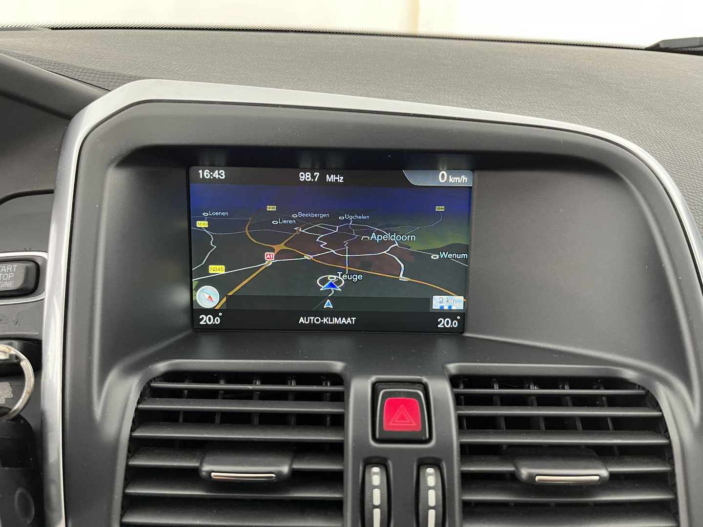 Volvo XC60 2.0 D4 FWD Summum Aut. *PANO | LEATHER | XENON | BLIS | MEMORY-PACK | CAMERA | SPORTSEATS | LANE-ASSIST |  ADAPTIVE-CRUISE | NAVI-FULLMAP | ECC | PDC | TOWBAR | 18''ALU *