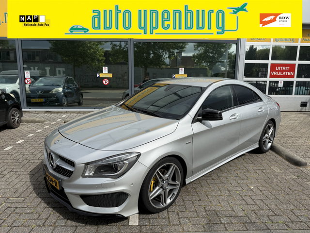 Mercedes-Benz CLA - 200 AMG-Style Automaat * 105.255 Km * Navigatie Full Map * Xenon * Stoelverwarming *