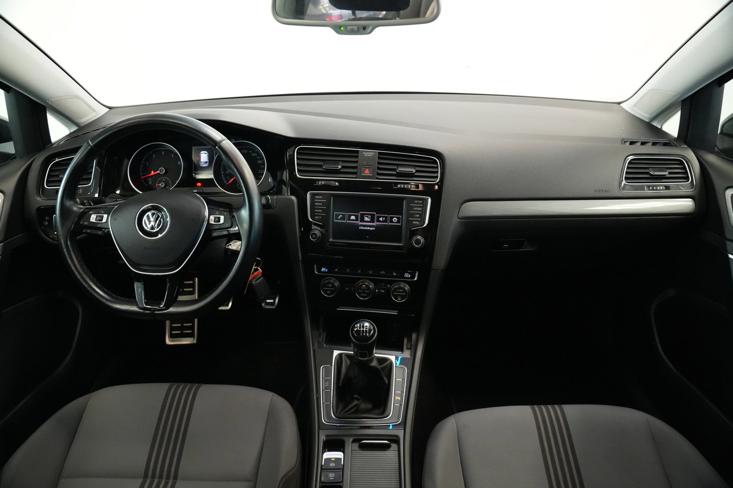 Volkswagen Golf 1.2 TSI R-line 18'lmv CruiseControl ClimateControl