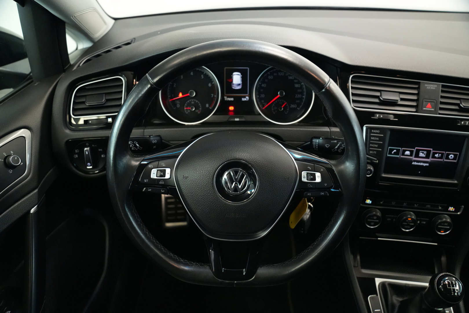 Volkswagen Golf 1.2 TSI R-line 18'lmv CruiseControl ClimateControl