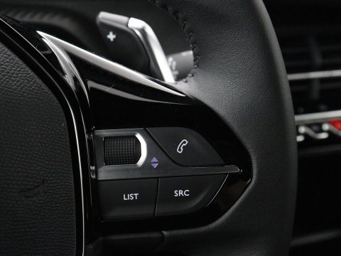 Peugeot 2008 1.2 Hybrid 136 Style | Automaat | Carplay | Climate control | Parkeerhulp | Full LED | Cruise control | Bluetooth