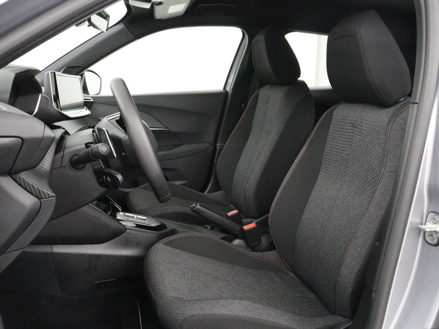 Peugeot 2008 1.2 Hybrid 136 Style | Automaat | Carplay | Climate control | Parkeerhulp | Full LED | Cruise control | Bluetooth