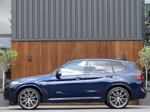 BMW X3 30e 292PK X-drive M-Sport / Laser / 360° / Individual / Trekhaak