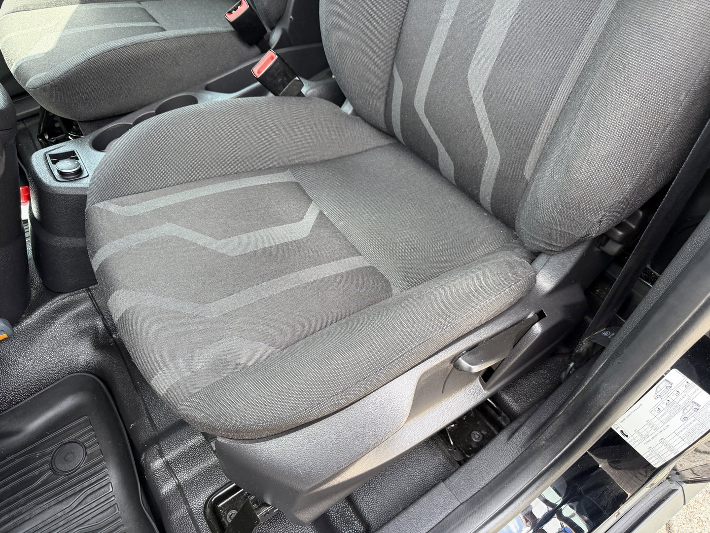Ford Transit Connect 1.5 TDCI L2 automaat Trend HP / euro 6 / bpm vrij / vaste prijs rijklaar € 10.950 ex btw / lease vanaf € 185 / trekhaak / camera / navigatie / airco / cruise / ingerichte laadruimte