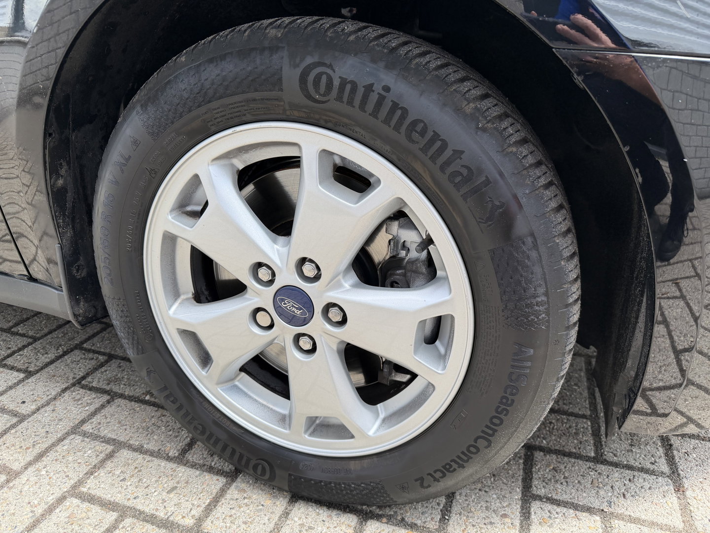 Ford Transit Connect 1.5 TDCI L2 automaat Trend HP / euro 6 / bpm vrij / vaste prijs rijklaar € 10.950 ex btw / lease vanaf € 185 / trekhaak / camera / navigatie / airco / cruise / ingerichte laadruimte